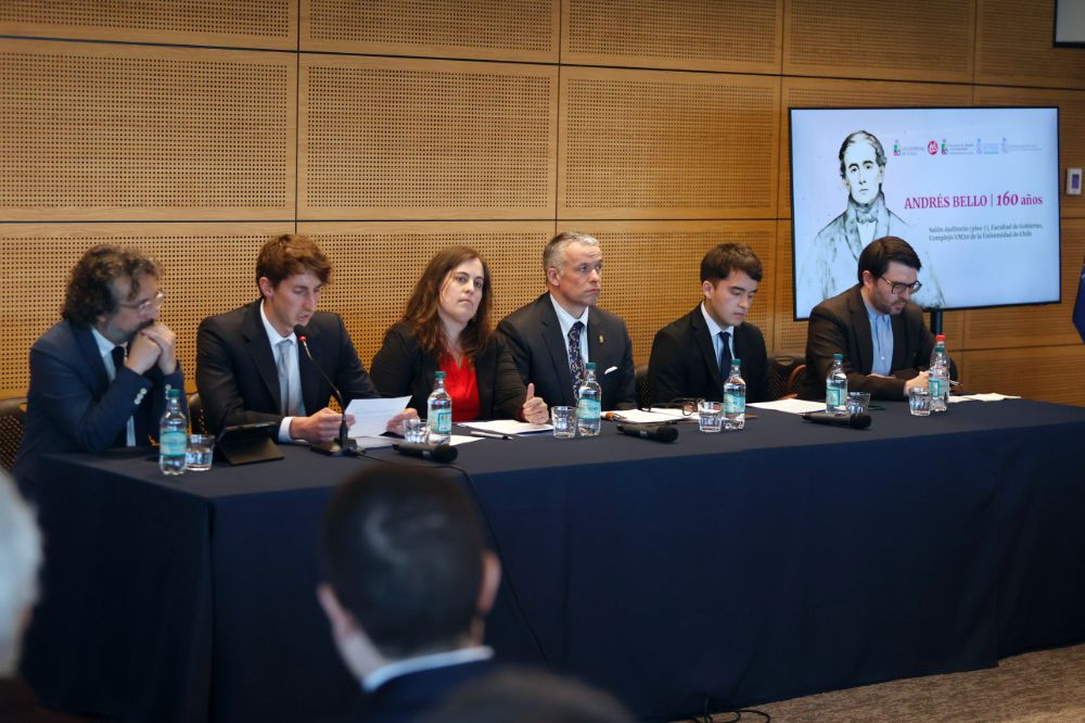 “Sociedad nacional e internacional en Andrés Bello” fue el tercer panel de la jornada.